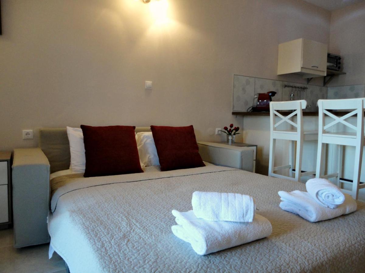Galini Beach Studios And Penthouse Μεσογγή Εξωτερικό φωτογραφία